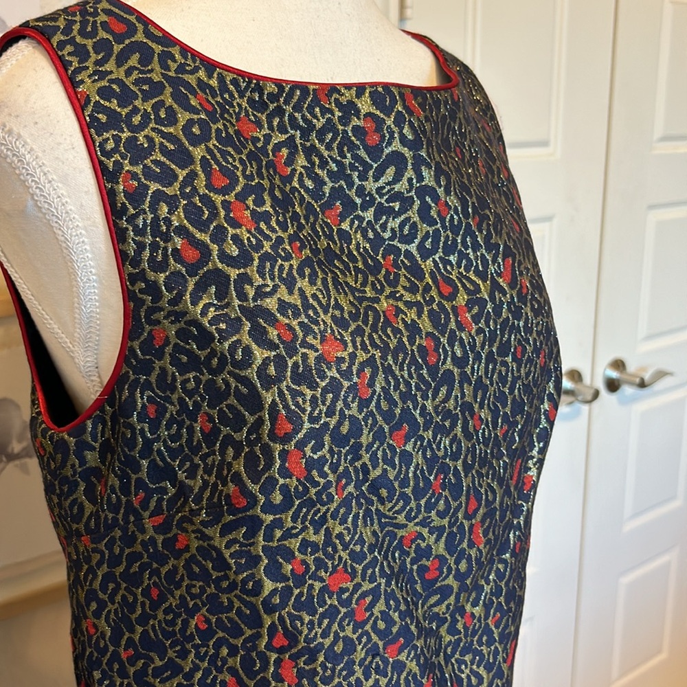 Betsey Johnson | Navy Red Gold Jacquard Leopard Print Shift Dress | 8 - Picture 6 of 16